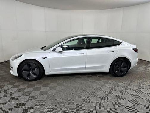 2020 Tesla Model 3 Standard Range Plus