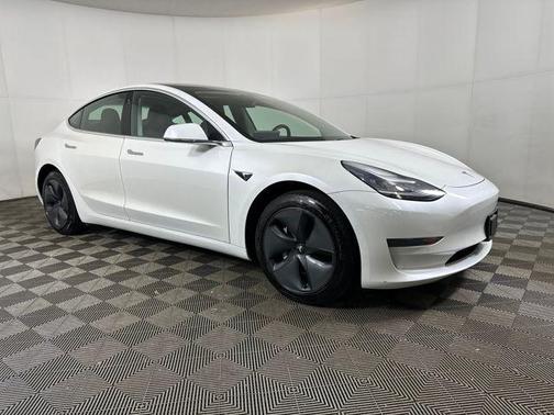 2020 Tesla Model 3 Standard Range Plus