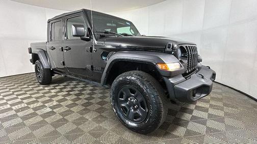 Black Clearcoat 2022 Jeep Gladiator Sport