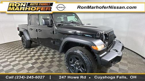 Black Clearcoat 2022 Jeep Gladiator Sport