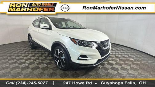 Pearl White 2022 Nissan Rogue Sport SL