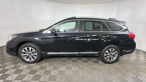 Crystal Black Silica 2019 Subaru Outback 3.6R Touring