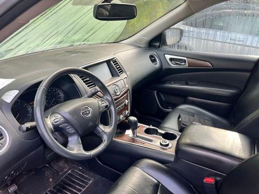 2018 Nissan Pathfinder Platinum