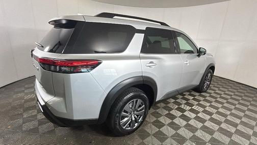 Brilliant Silver Metallic 2025 Nissan Pathfinder SV 4WD