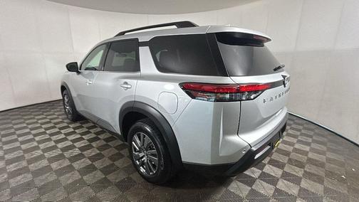 Brilliant Silver Metallic 2025 Nissan Pathfinder SV 4WD