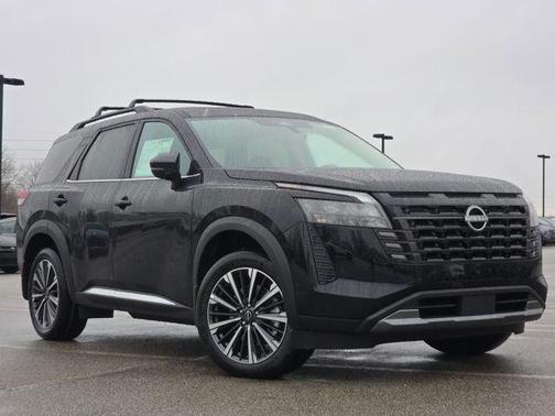 Super Black 2026 Nissan Pathfinder Platinum