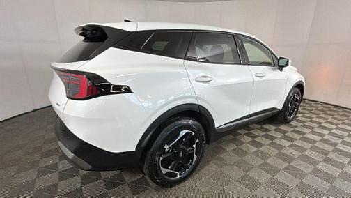 Snow White Pearl 2026 Kia Sportage SX Turbo