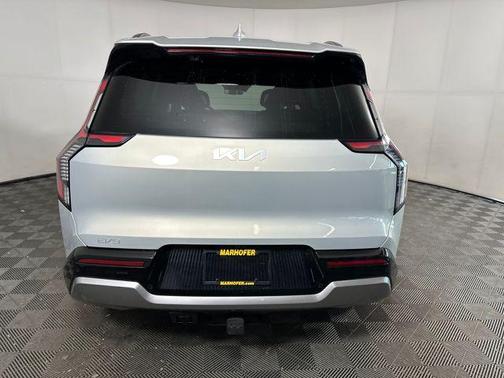2024 Kia EV9 Land
