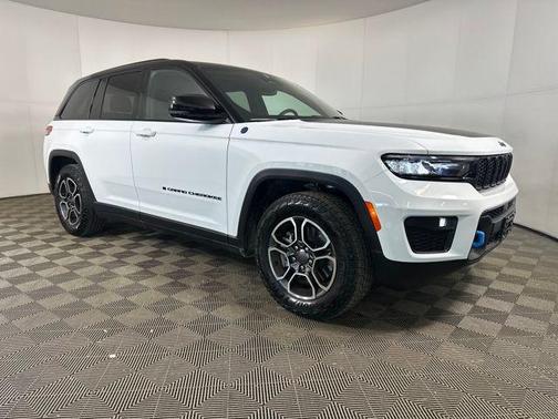 2022 Jeep Grand Cherokee 4xe Trailhawk