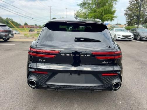 Vik Black 2025 Genesis GV70 3.5T Sport