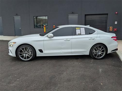 2025 Genesis G70 2.5T