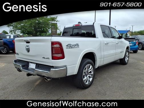 Ivory White Tri-Coat Pearlcoat 2019 RAM 1500 Limited