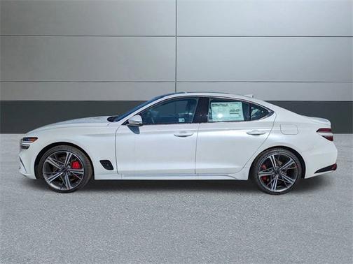 2024 Genesis G70 2.5T