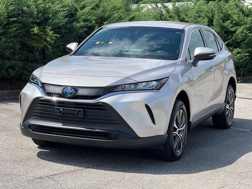 Titanium 2021 Toyota Venza LE