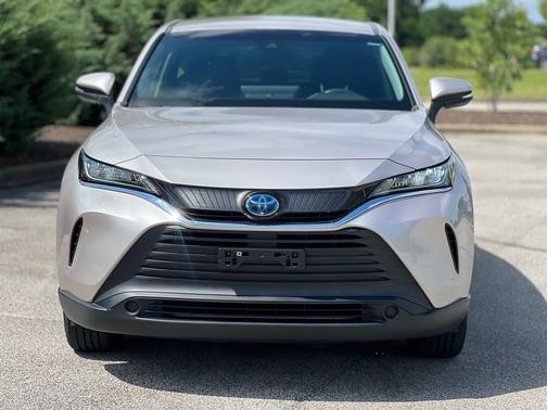 Titanium 2021 Toyota Venza LE