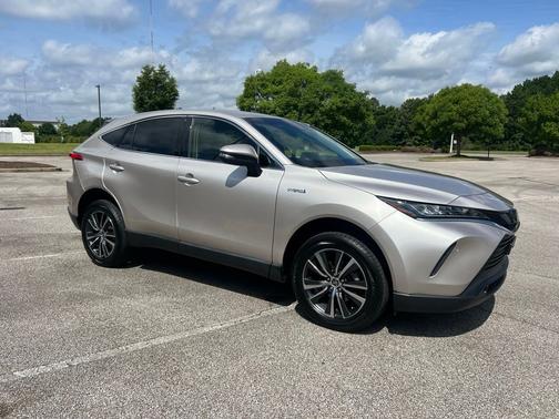 Titanium 2021 Toyota Venza LE