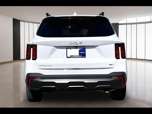 Glacial White Pearl 2024 Kia Sorento X-Line EX