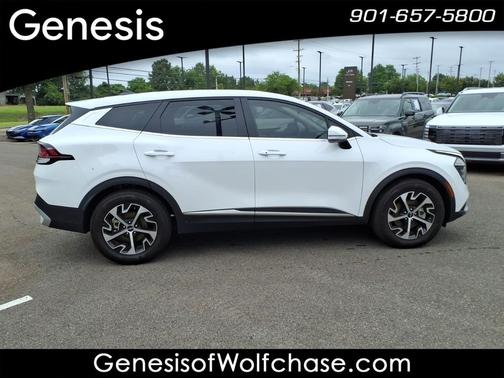 Glacial White Pearl 2025 Kia Sportage EX