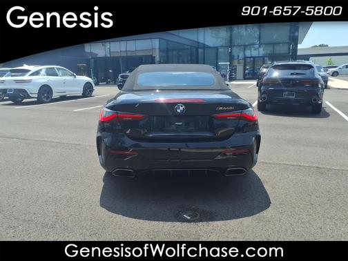 Black Sapphire Metallic 2022 BMW M440 M440i