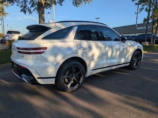 Uyuni White 2026 Genesis GV70 2.5T Sport Prestige