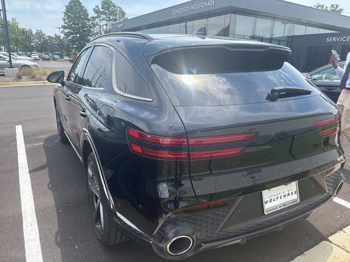 Vik Black 2023 Genesis GV70 2.5T