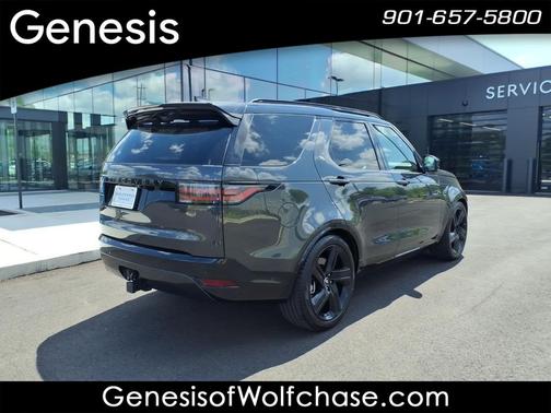 Charente Gray Premium Metallic 2025 Land Rover Discovery Dynamic SE