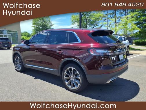 Burgundy 2023 Lincoln Nautilus Reserve