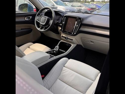 Blue Metallic 2023 Volvo XC40 B5 Plus Bright Theme