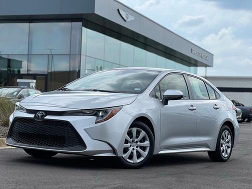Classic Silver Metallic 2021 Toyota Corolla LE