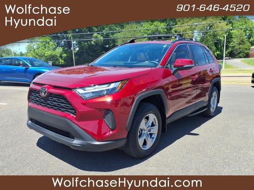 Pearl 2025 Toyota RAV4 XLE