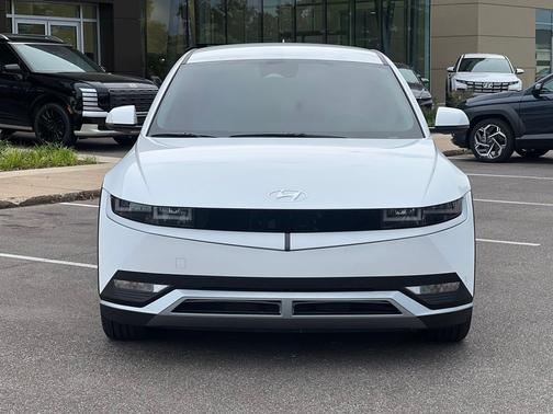 Atlas White 2023 Hyundai IONIQ 5 SEL