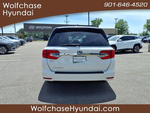 White Diamond Pearl 2018 Honda Odyssey EX-L