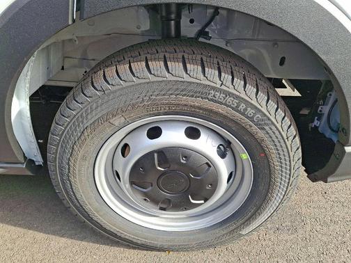 2026 Ford Transit-250 