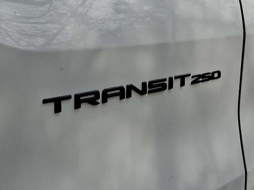 2026 Ford Transit-250 148 WB Medium Roof Cargo