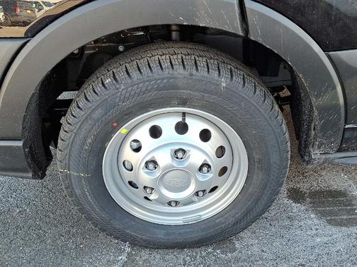 2026 Ford Transit-250 148 WB Medium Roof Cargo