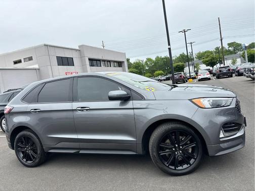 2022 Ford Edge ST-Line