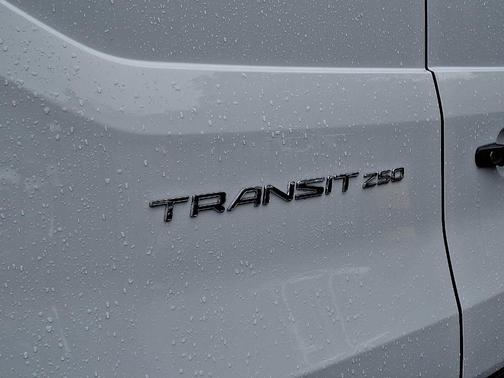 2025 Ford Transit-250