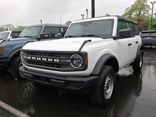 2025 Ford Bronco Base