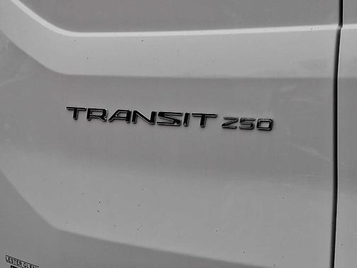 2025 Ford Transit-250 148 WB Medium Roof Cargo