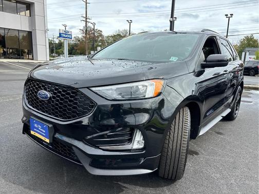 2022 Ford Edge ST-Line