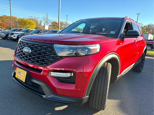 2023 Ford Explorer ST-Line