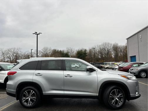 2019 Toyota Highlander LE Plus