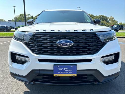 2022 Ford Explorer ST-Line