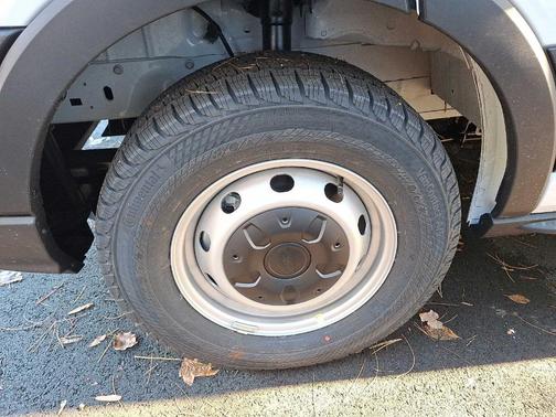 2026 Ford Transit-250 148 WB Medium Roof Cargo