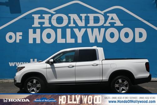 Platinum White Pearl 2025 Honda Ridgeline