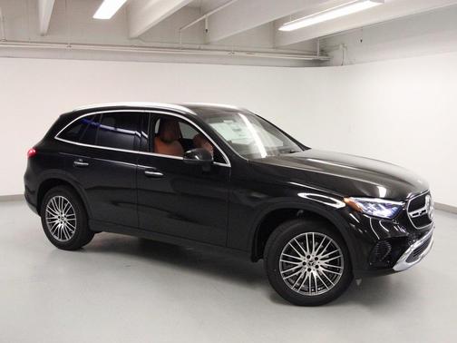 2026 Mercedes-Benz GLC 300 4MATIC