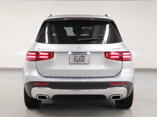 2026 Mercedes-Benz GLB 250 4MATIC