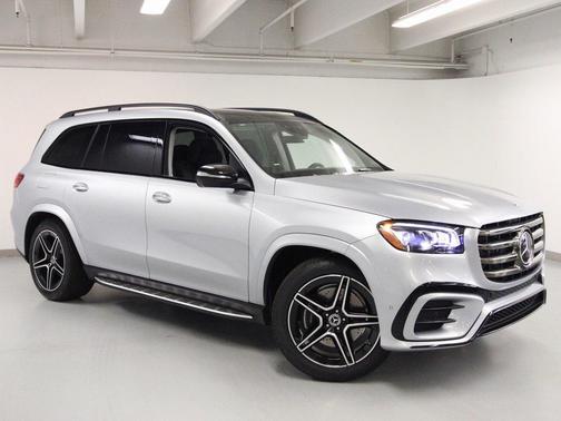 2026 Mercedes-Benz GLS 450 4MATIC