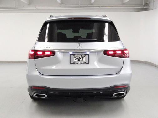 2026 Mercedes-Benz GLS 450 4MATIC