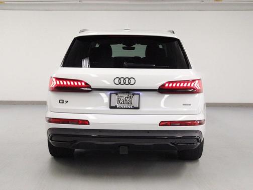 2023 Audi Q7 55 Prestige
